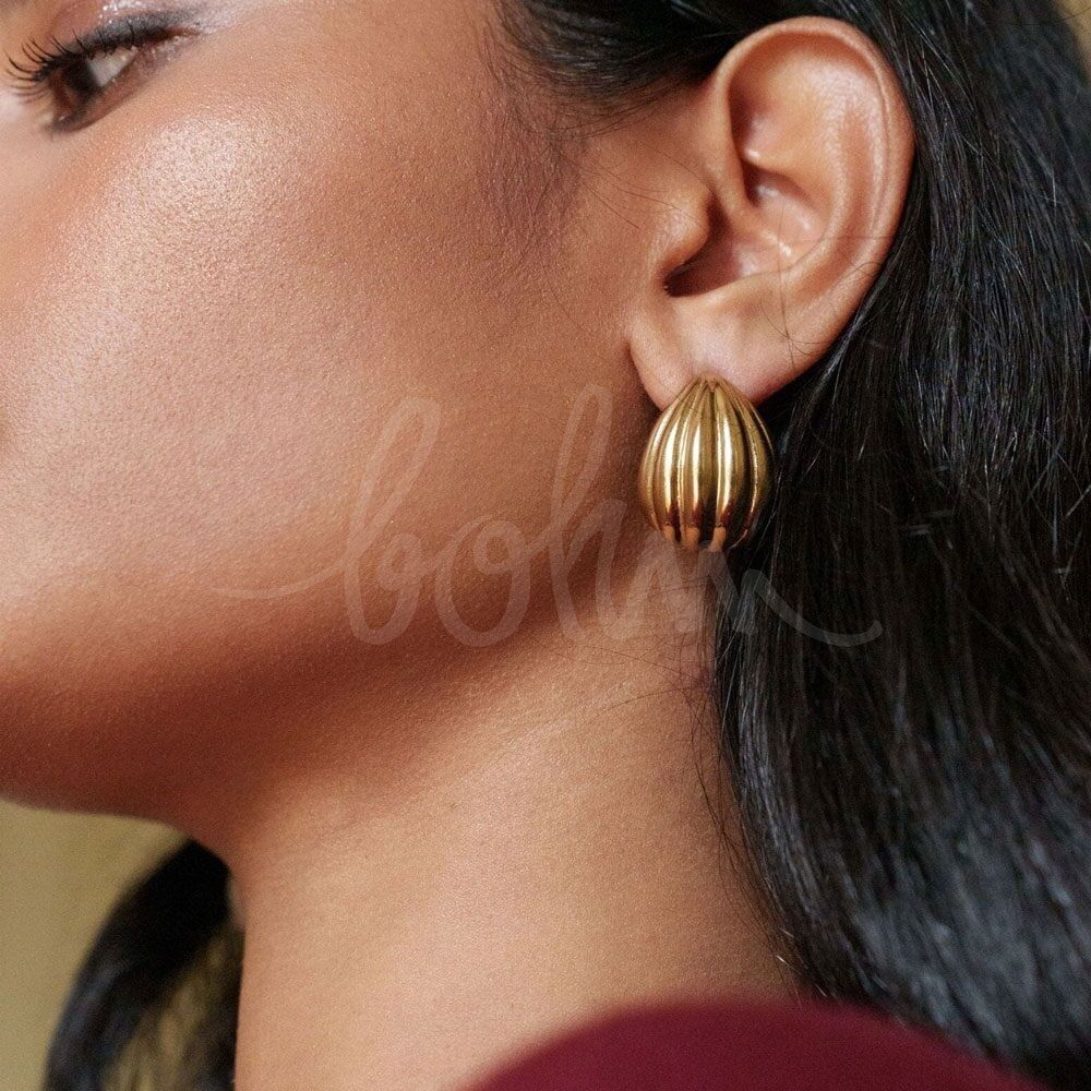 Orecchini a proiettile - grande pezzo di conchiglia in acciaio inossidabile