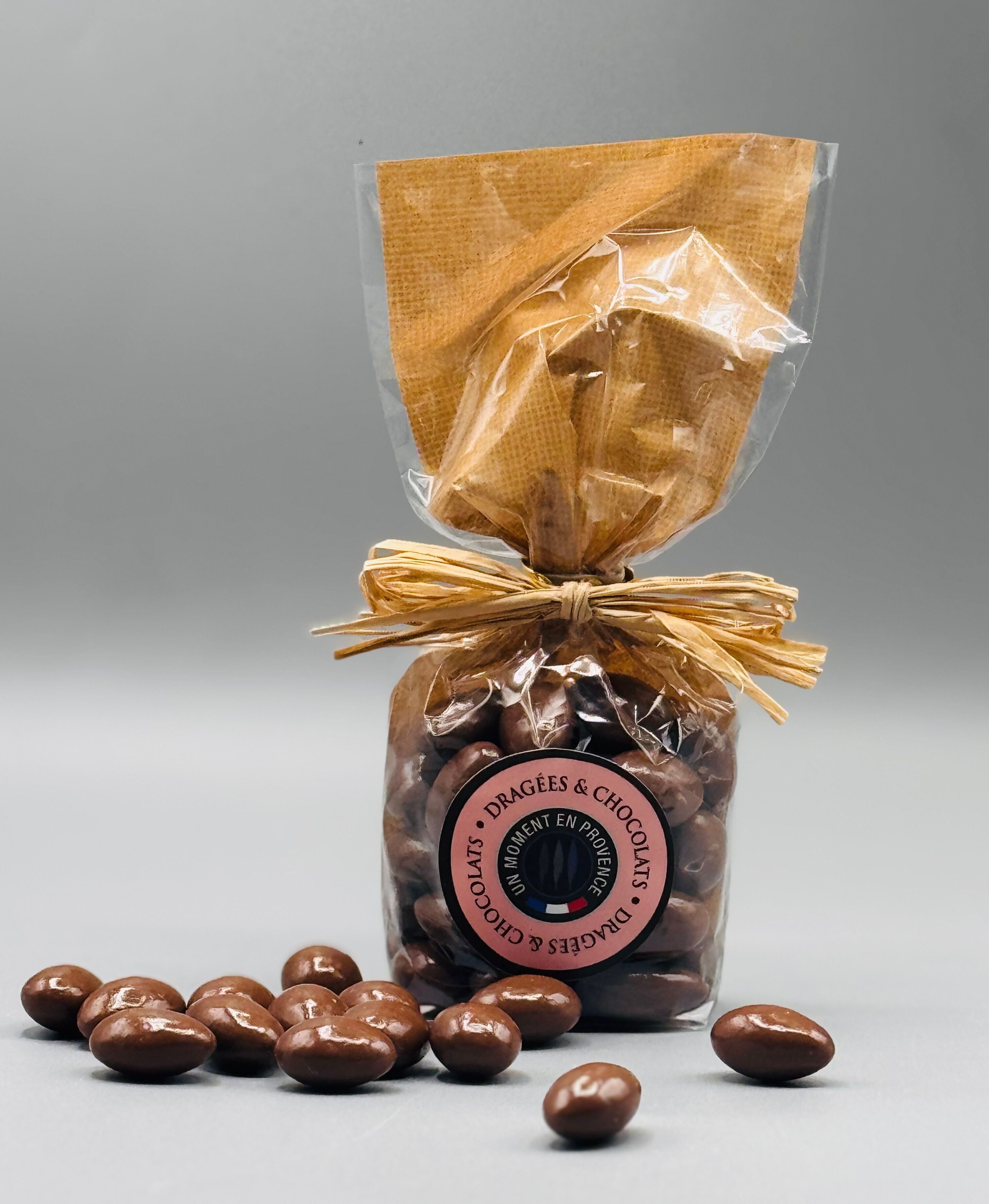 Herz-Mandel-Schokolade-Rosmarin 150 g: Eine köstliche Fusion provenzalischer Aromen 🌿🍫