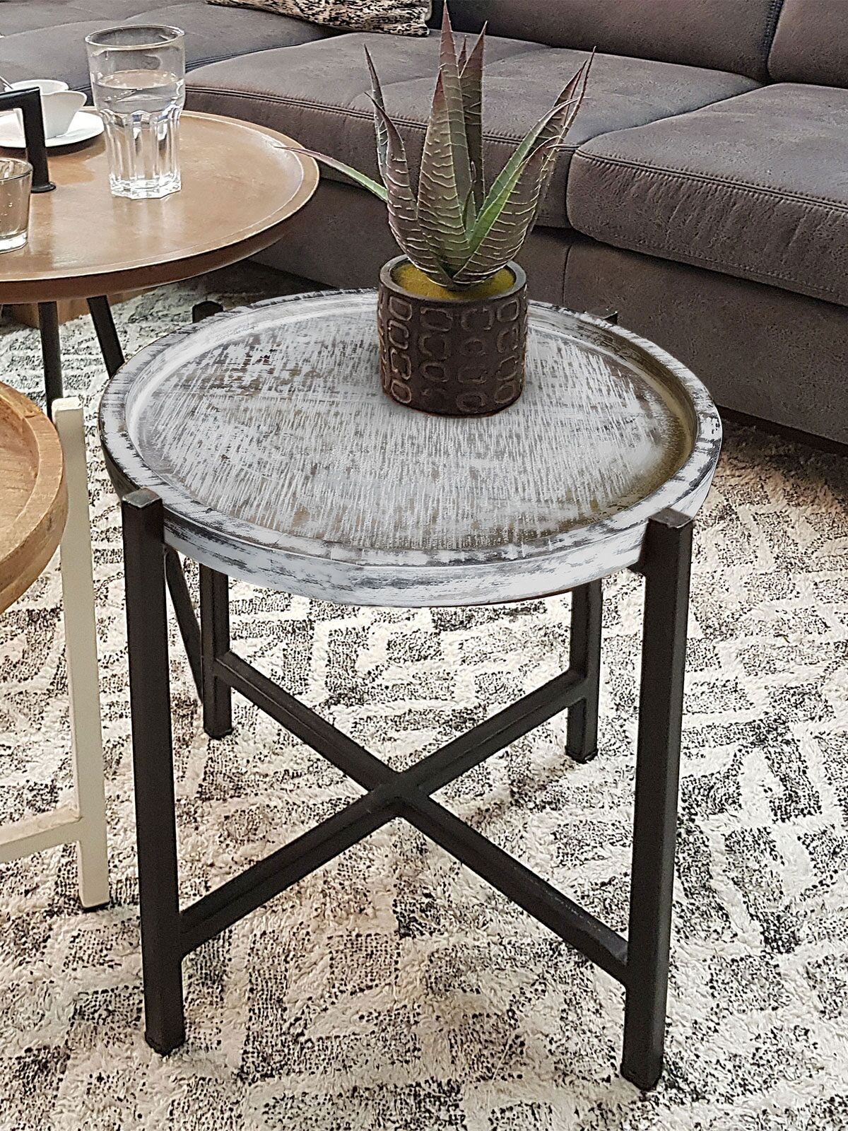 Side table ø46xH45cm coffee table living room table round Omaha metal frame antique silver