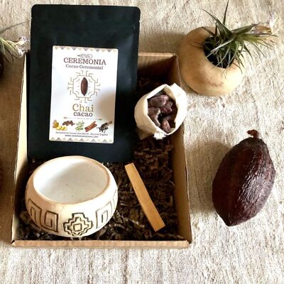 CACAO CEREMONIAL CHAI CACAO BOX, Caja Regalo Chai Cacao, Semillas de Cacao, Palo Santo y Maya Bol.