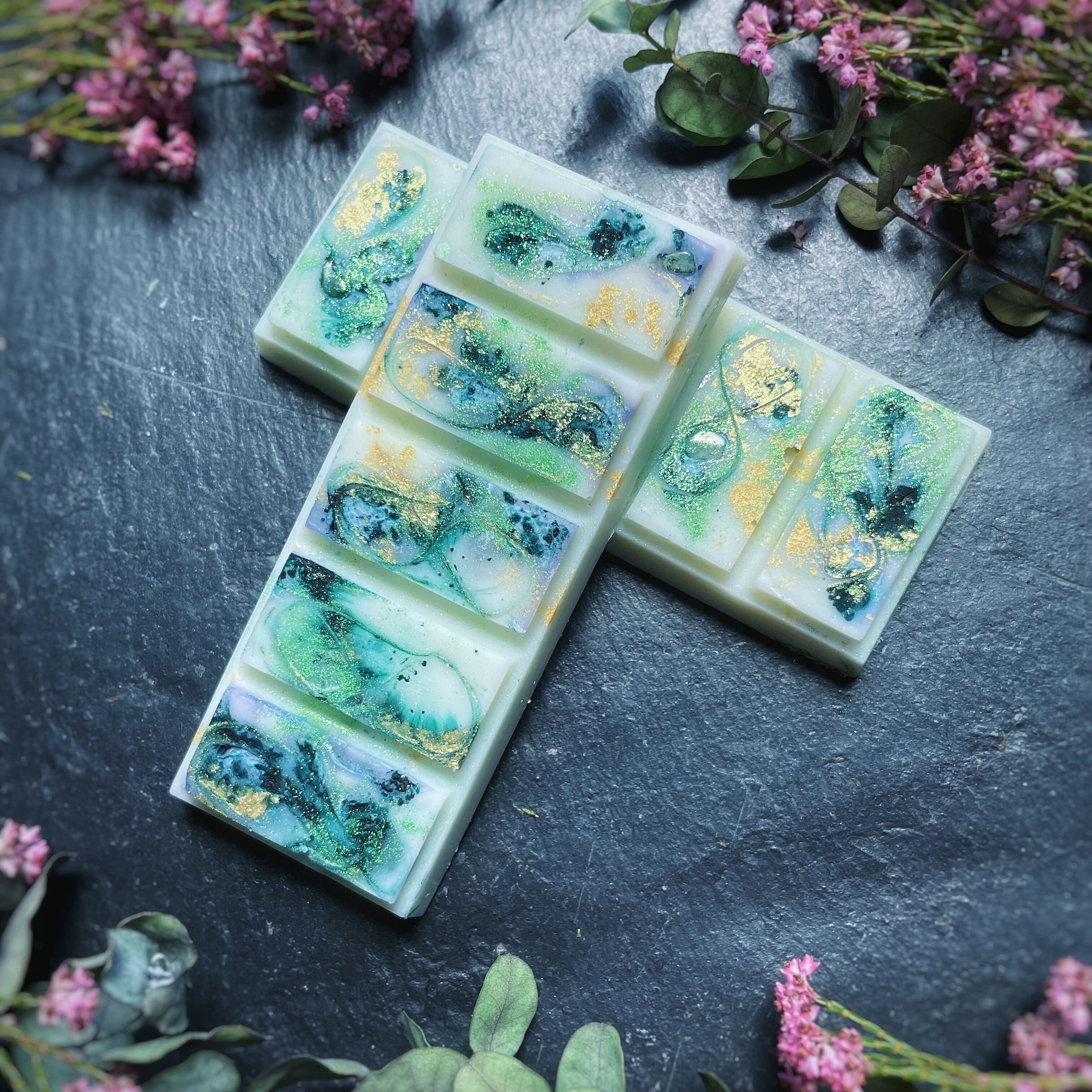 “Green Magic” Tablet – Mint, Eucalyptus, Lemongrass & Palmarosa, Moss Agate