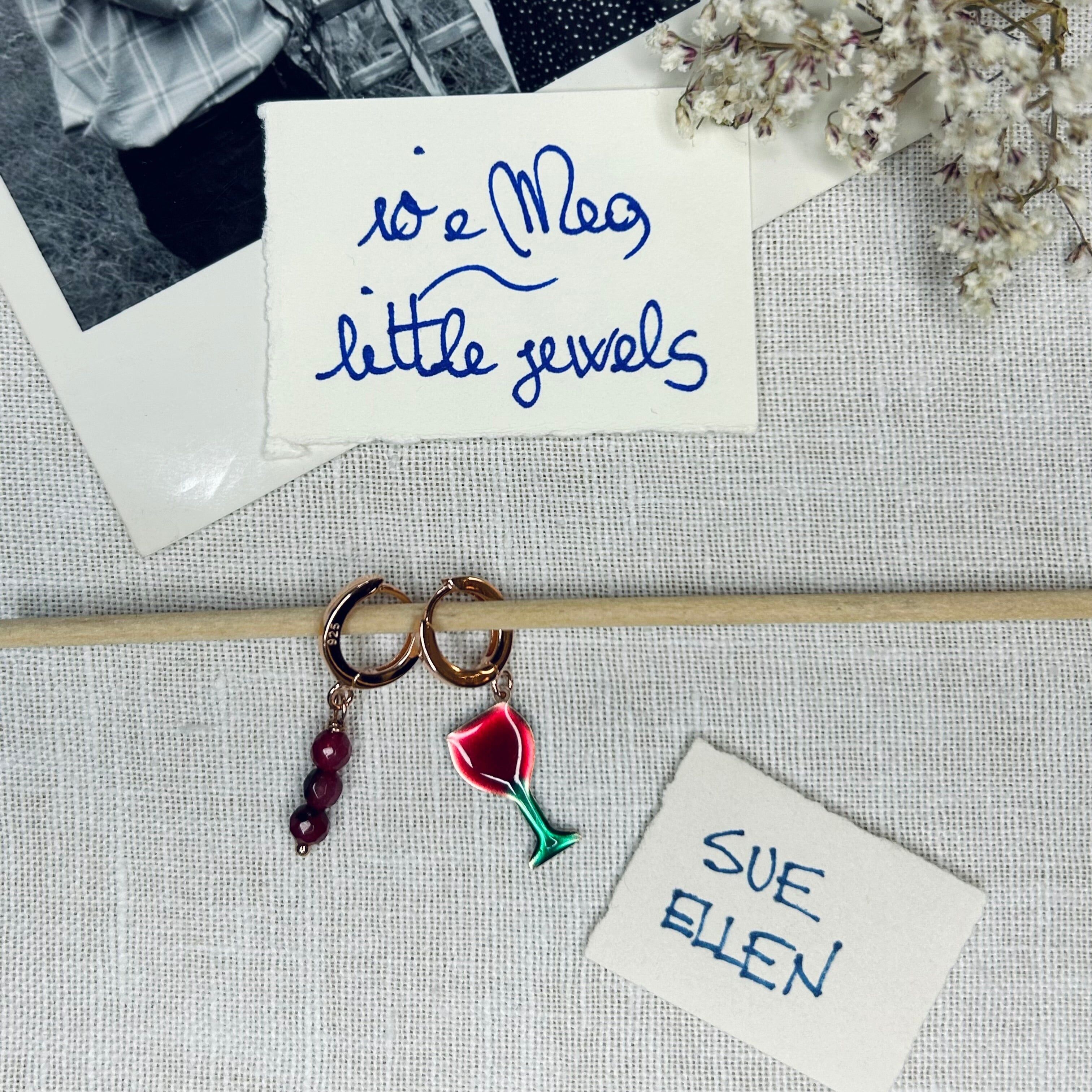 Sue Ellen earrings with wine glass