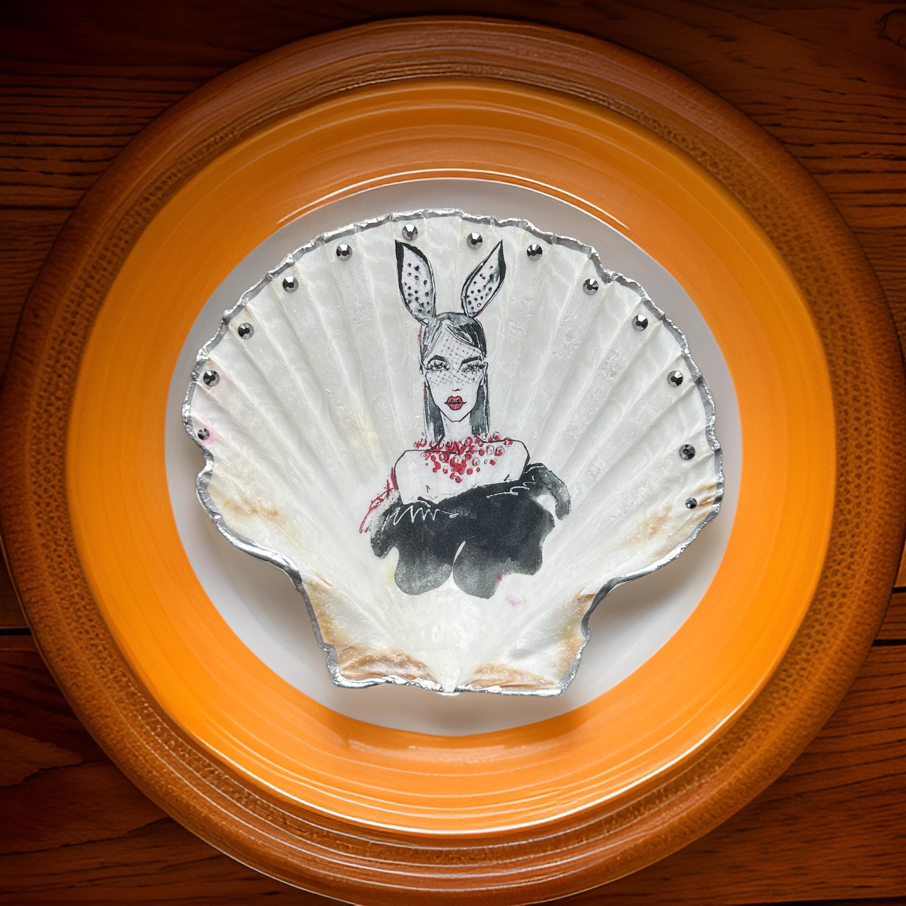 Conchiglia "Bunny-Girl", 2 misure e due varianti di bordo