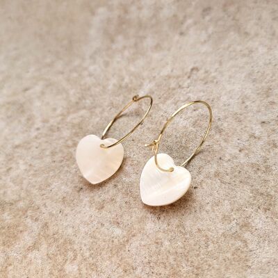 Boucles d'oreille coeur en nacre naturelle