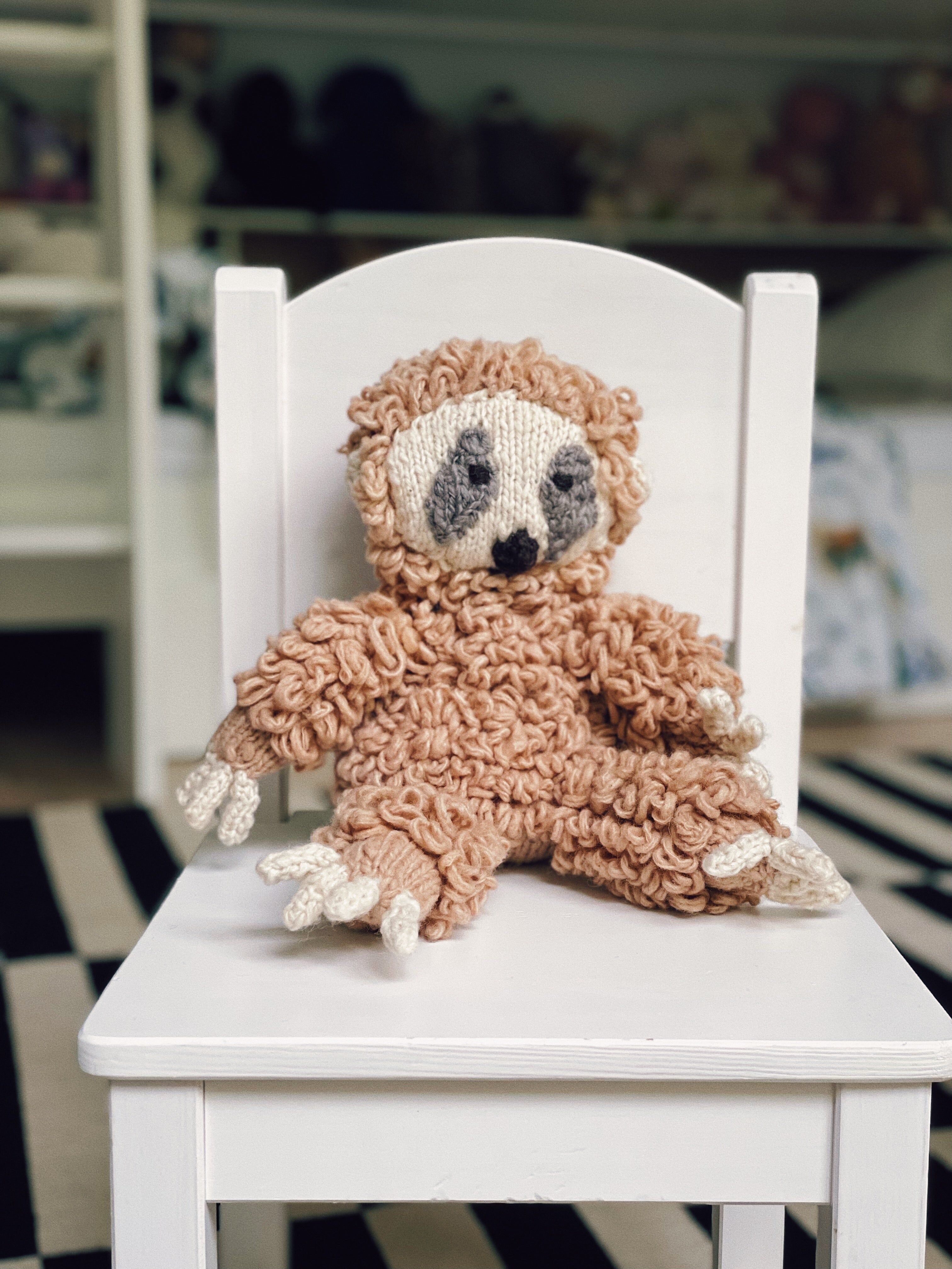 Peluche paresseux en laine bio éco-responsable - MAURICE