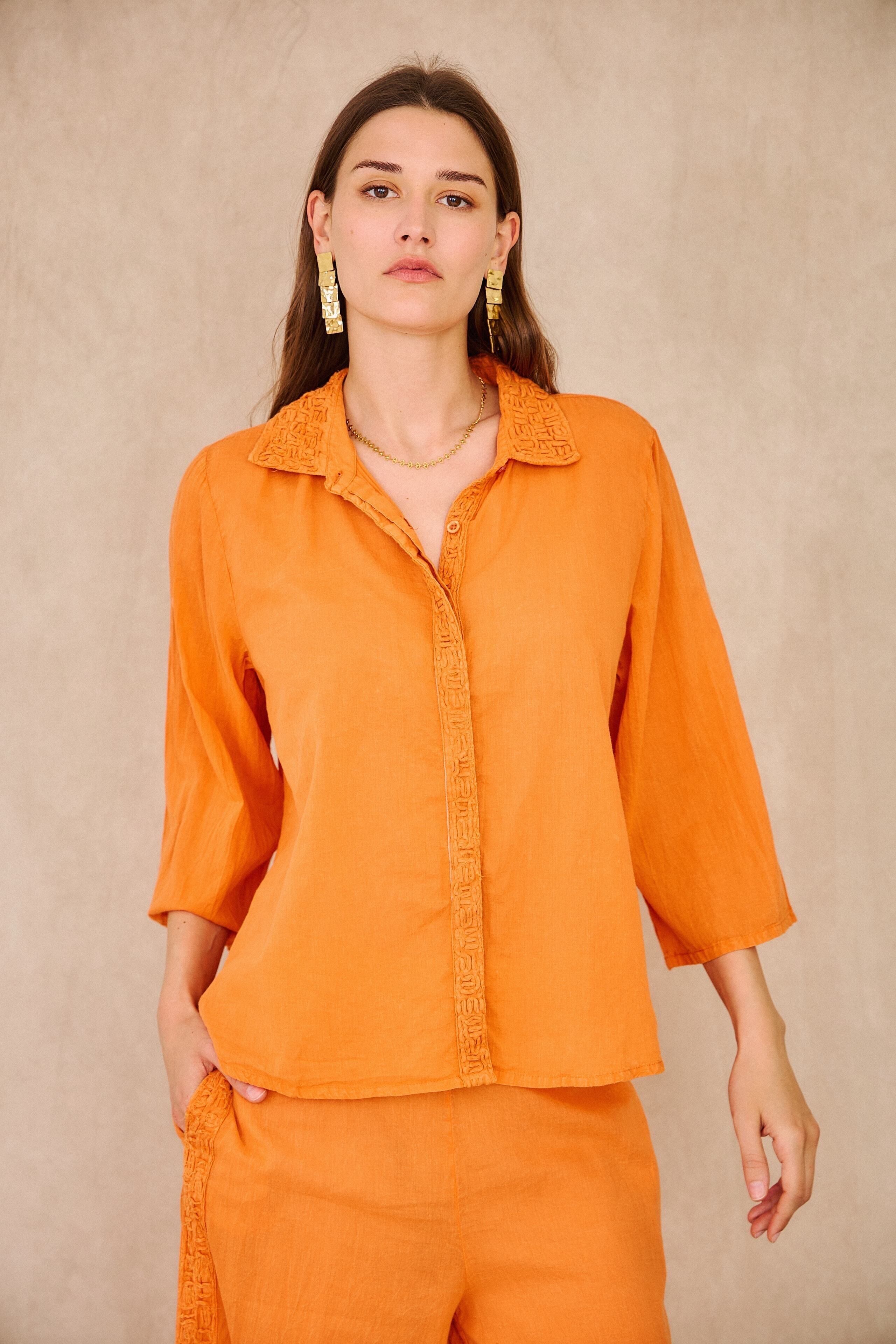 Kurzes besticktes Baumwollhemd – Einheitsgröße