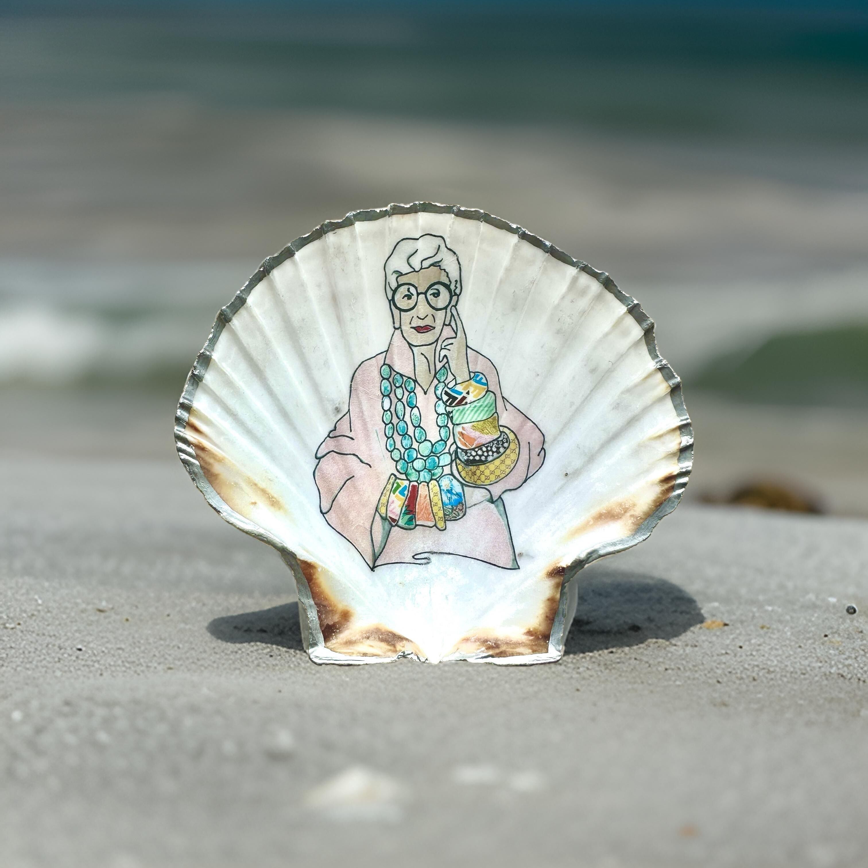 Shell bowl "Iris", 2 sizes