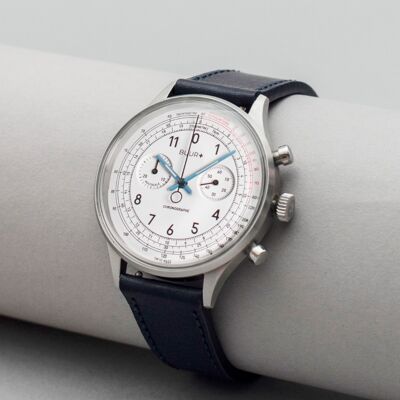 Multiscale White - Swiss made quartz powered Moonphase calendar