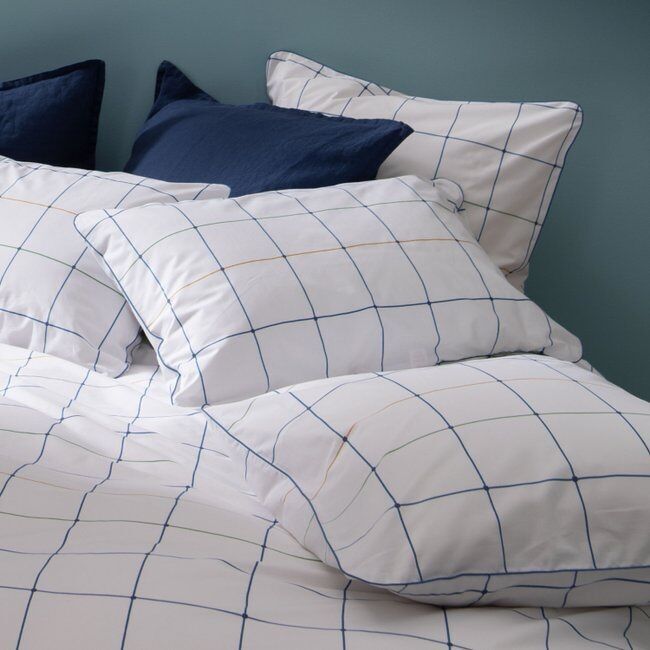 Kissenbezug mit grafischer Skizze