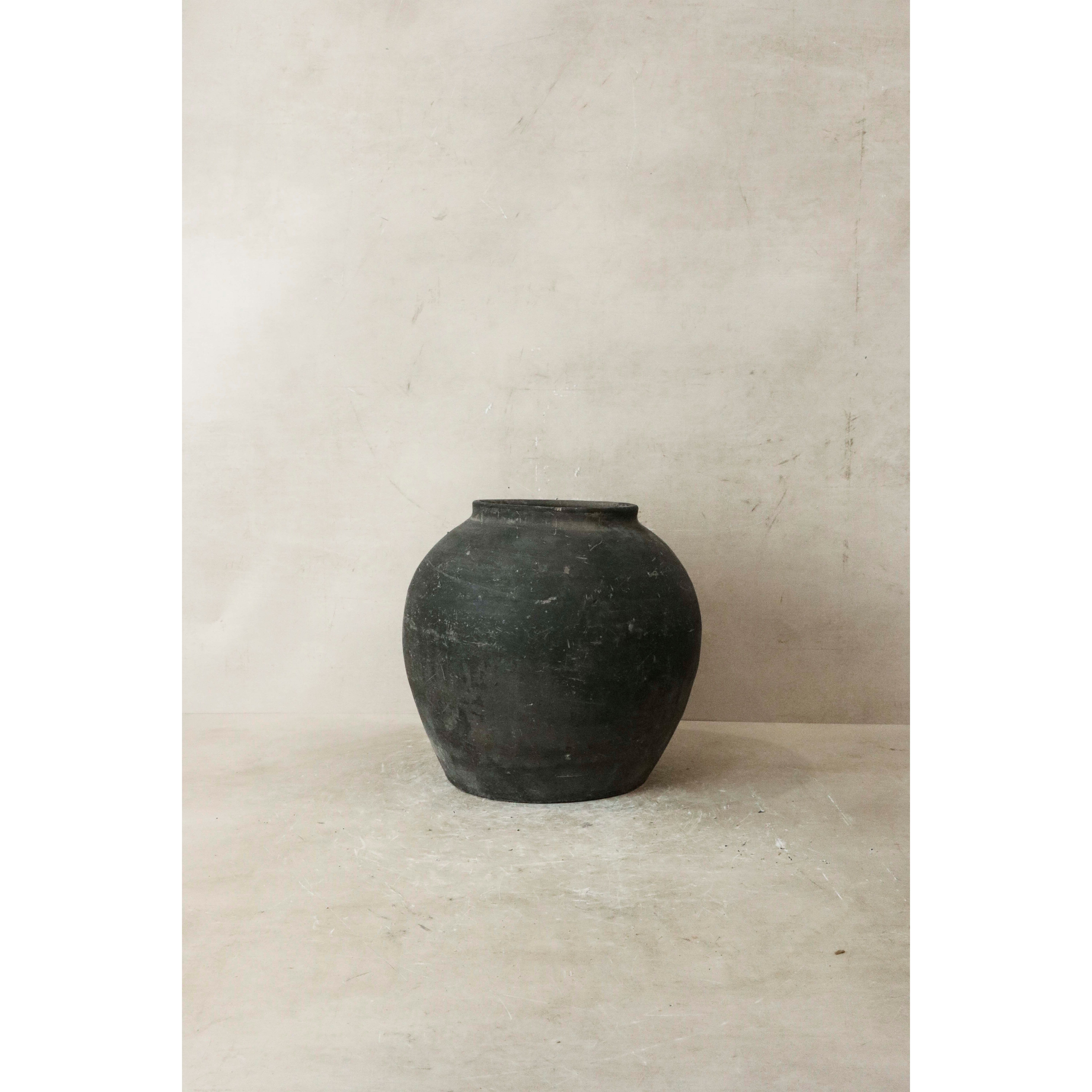 Vintage Dark Pot n° 32