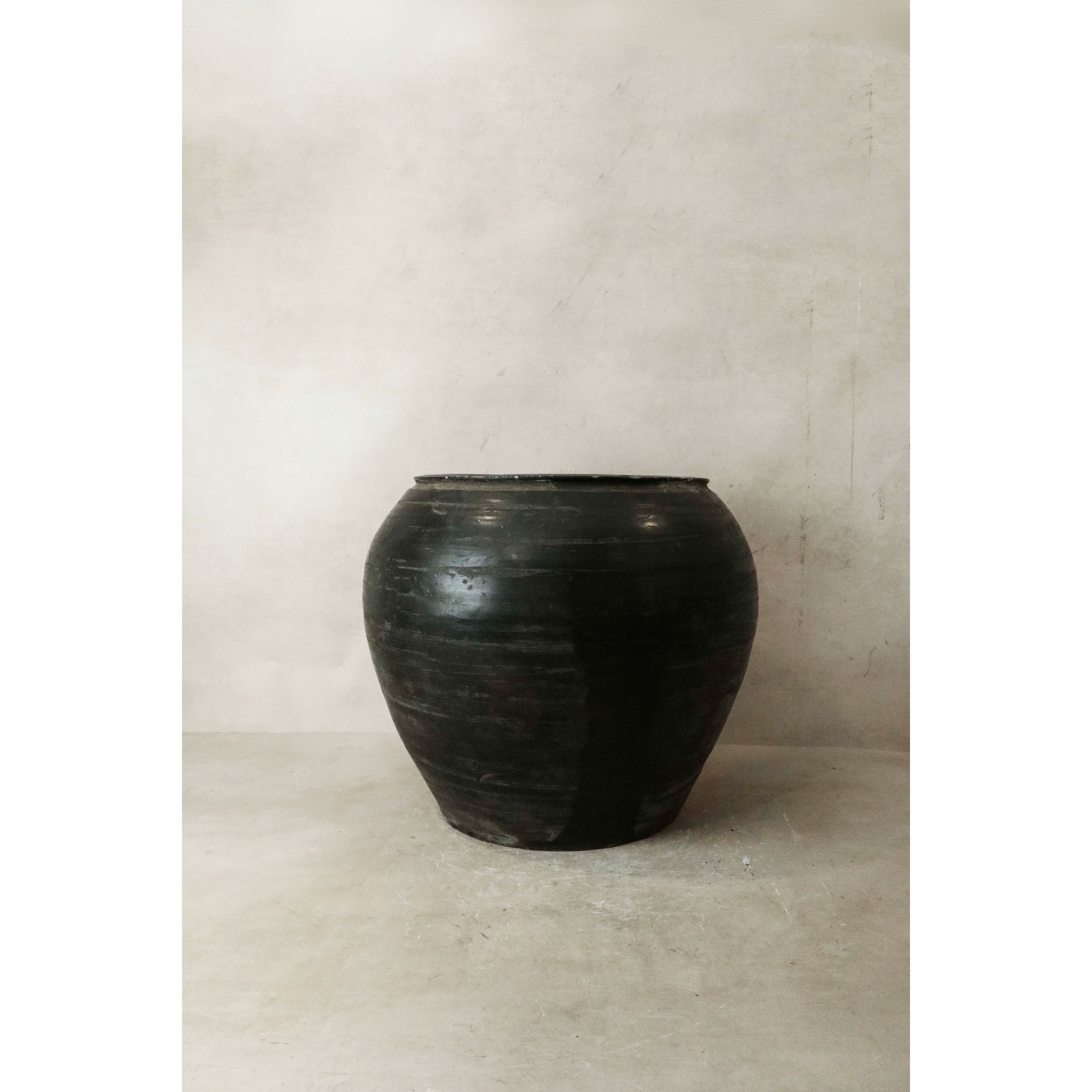 Vintage Dark Pot n° 025
