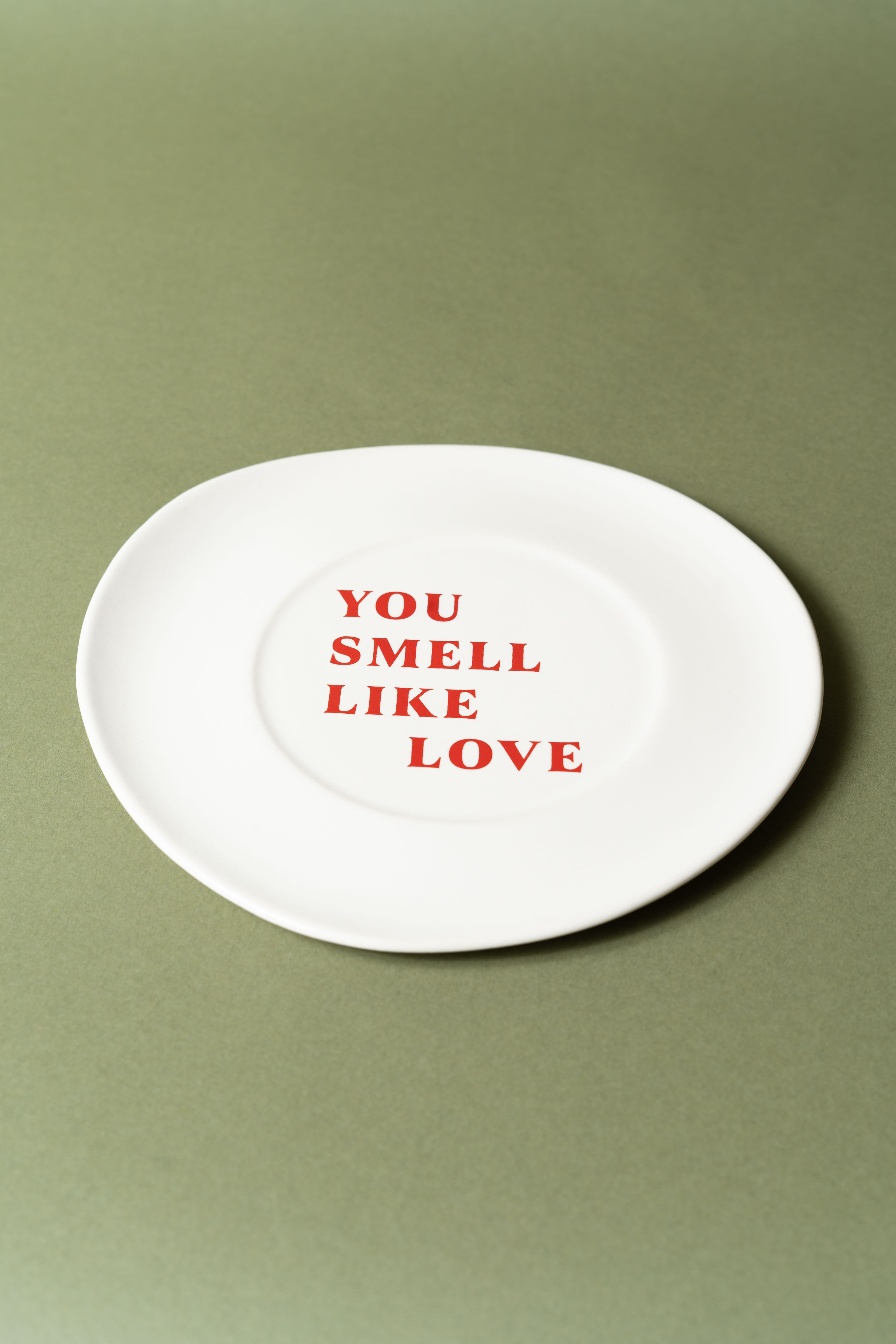 Sisi desert plate, You smell like love