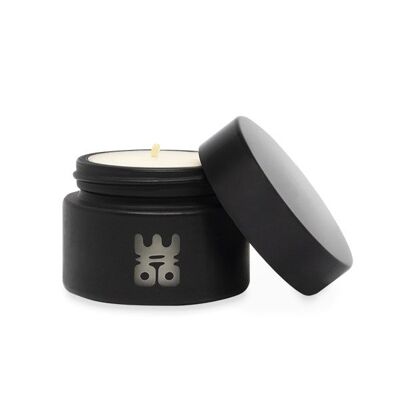 Vela de viaje perfumada sostenible WOO | Negro | 10 horas de tiempo de combustión | Tranquilidad