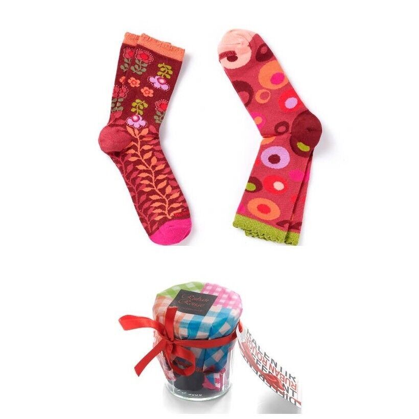 Elisir di calzini accogliente in una pentola