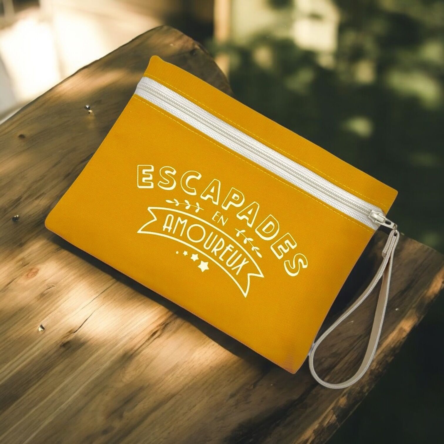 Pouch M, “Fughe romantiche” Brooklyn senape