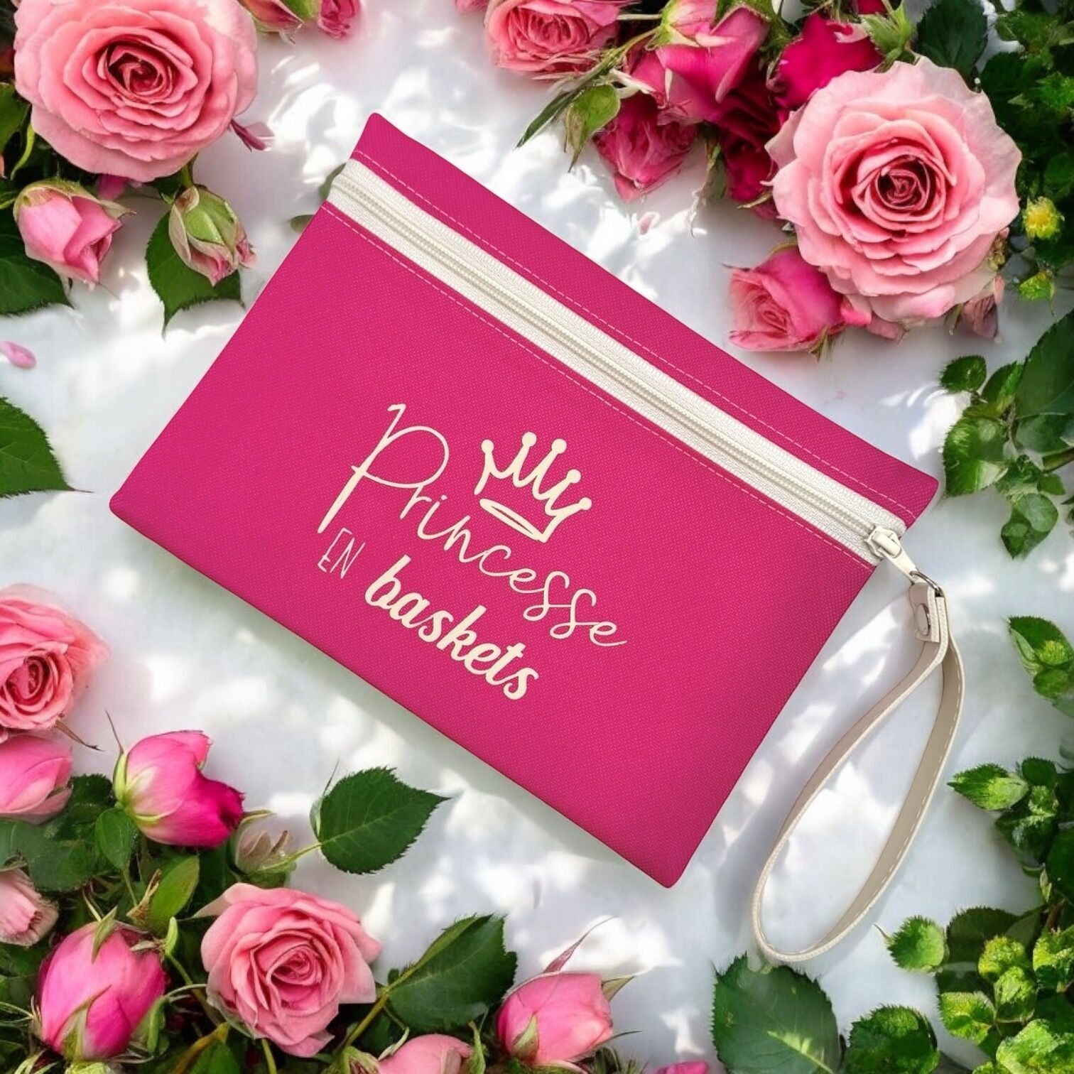 Pouch M, “Princess in sneakers” Brooklyn fucsia