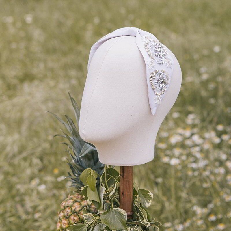 Fascia monsonica in oro bianco