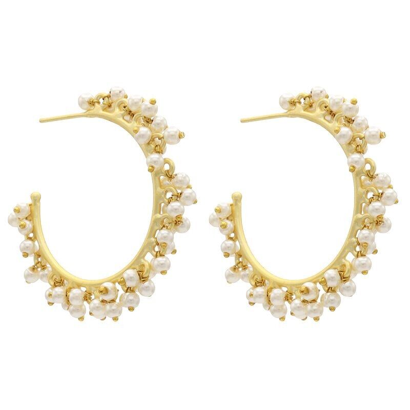 Orecchini a cerchio di perle di Catherine