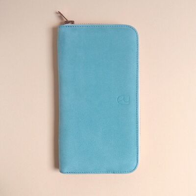 spacious leather wallet mint