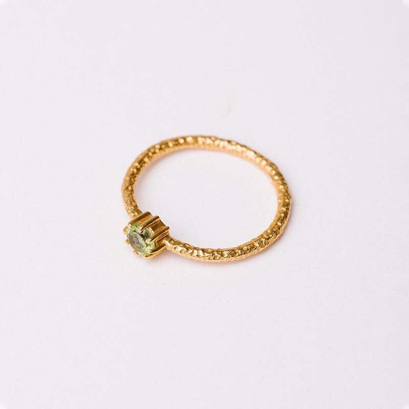 Piccolo anello Ed. Peridoto verde limitato