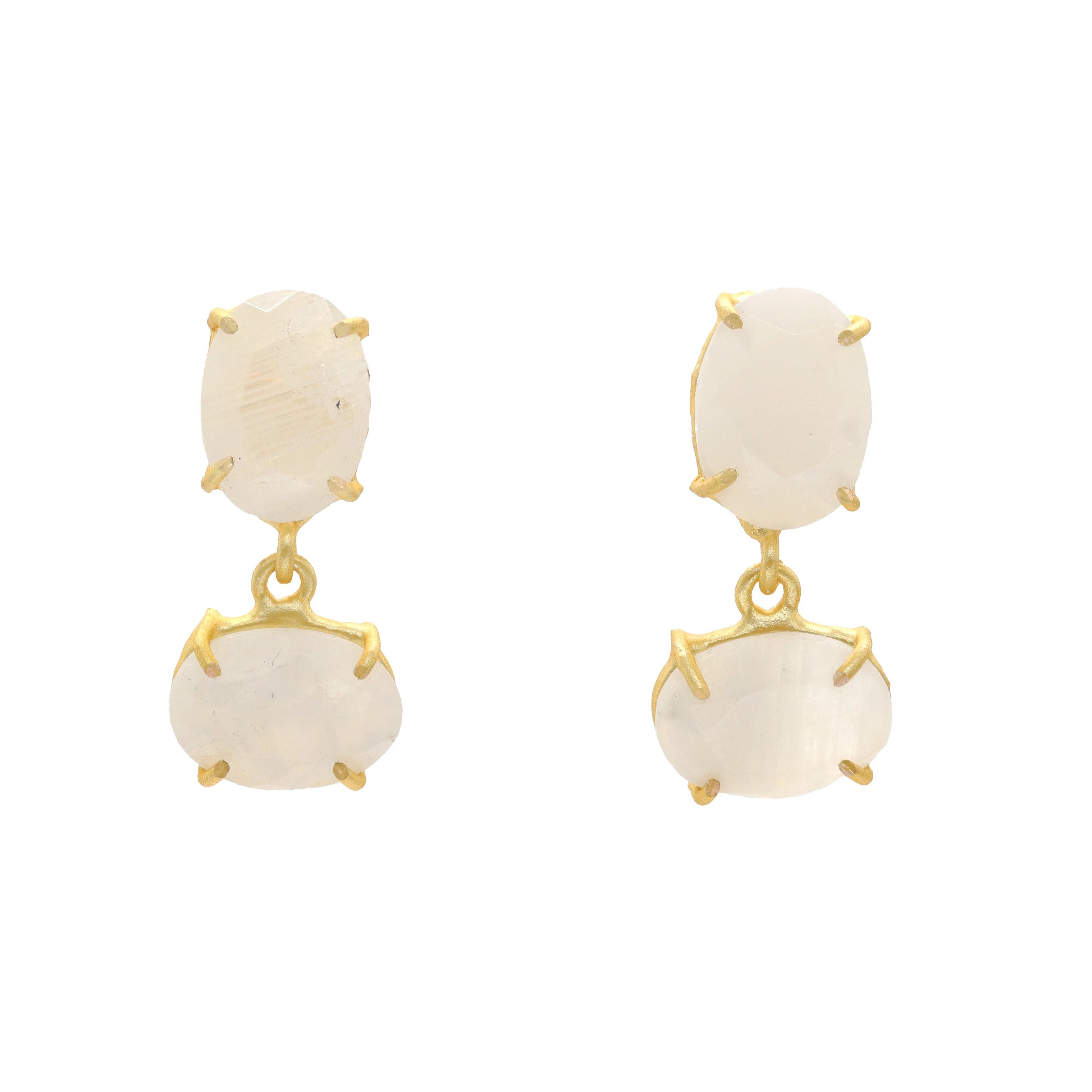 Orecchini in pietra di luna di Valun