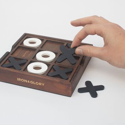 I&G Wooden Noughts & Crosses - Tic Tac Toe Game