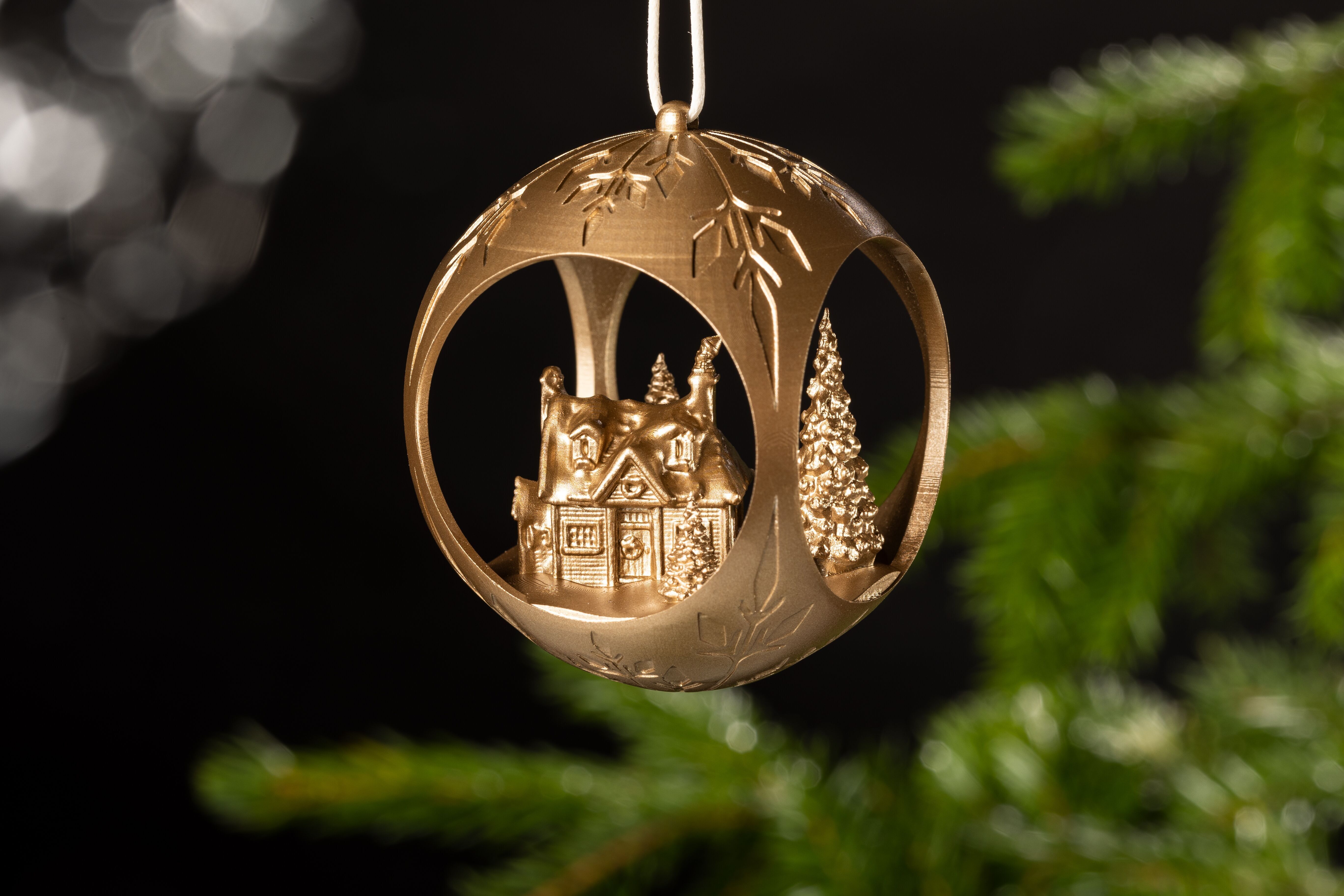 Christmas tree ball Winter House MATT