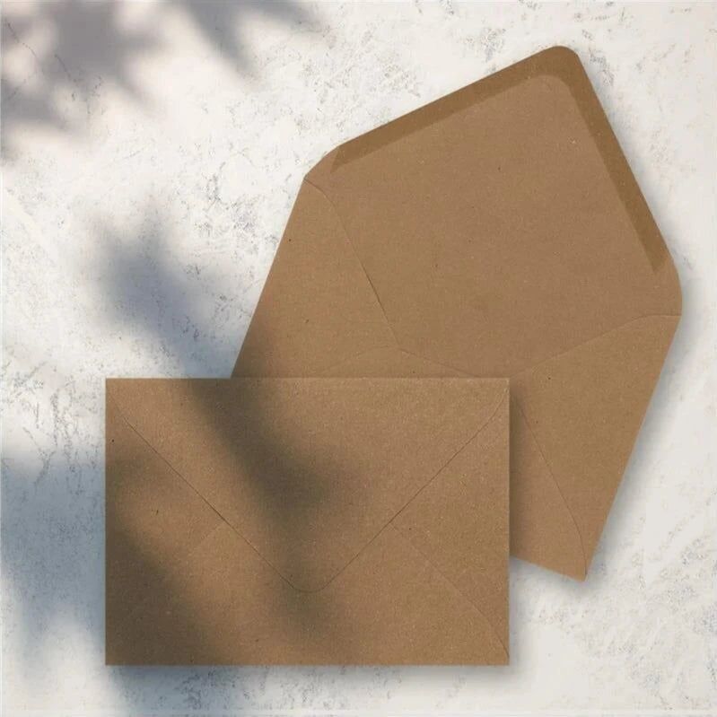 Sobre orgánico - hecho de papel 100% reciclado - para postales/tarjetas plegadas DIN A6