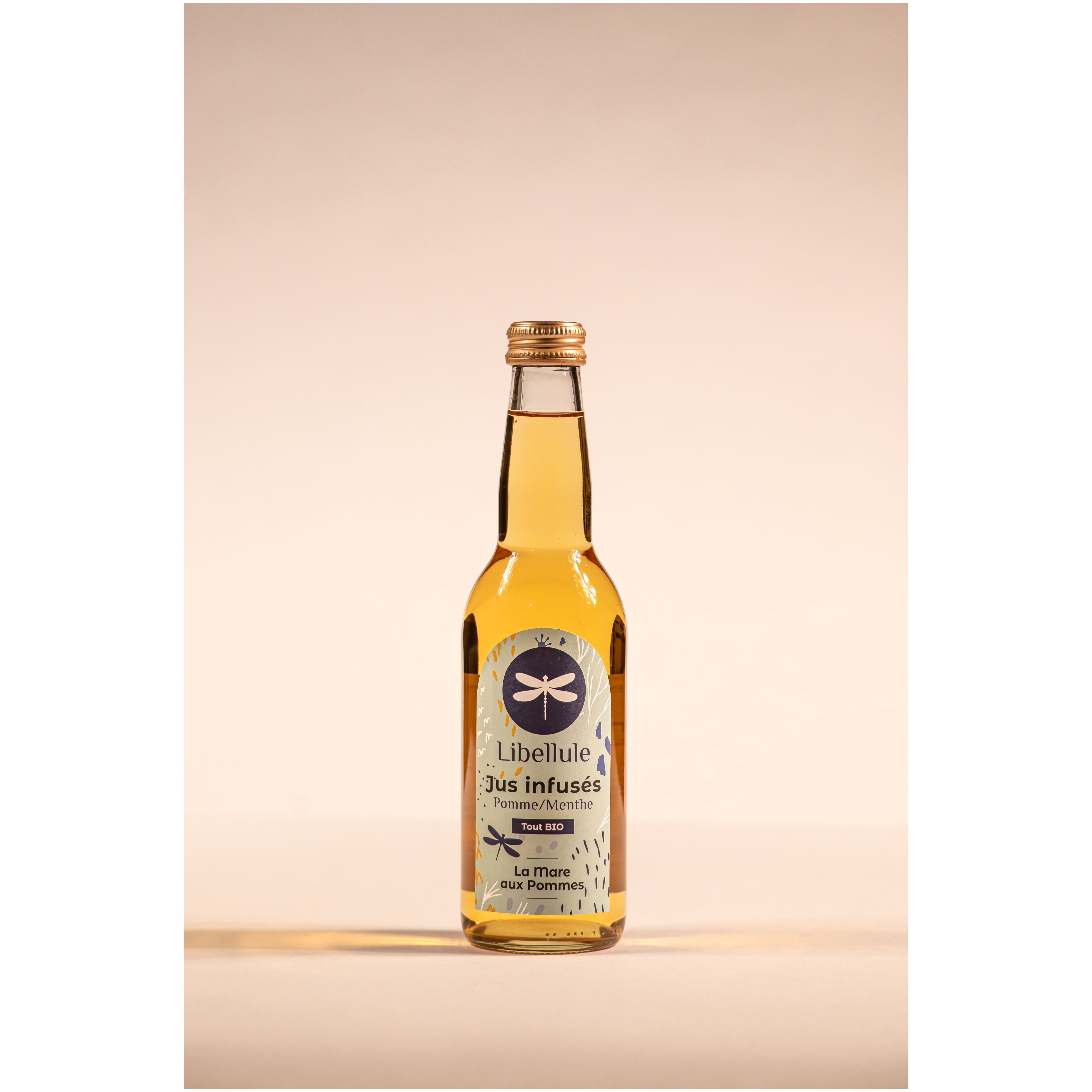 Zumo de manzana Libellule, infusionado con menta fresca, orgánico, 33 cl