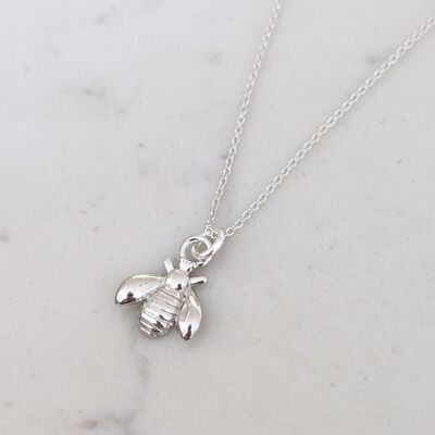 Collana con accenti ape