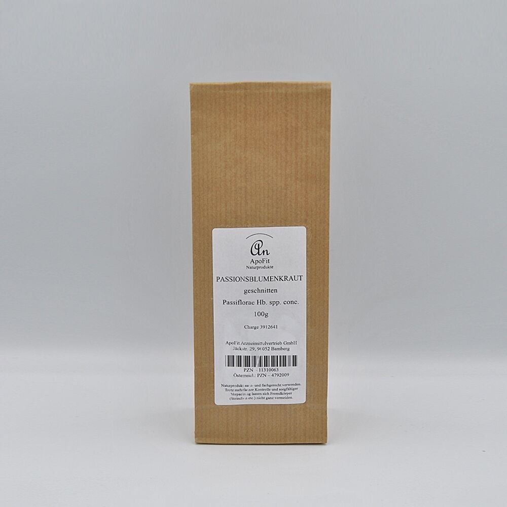 Taglia l'erba del fiore della passione