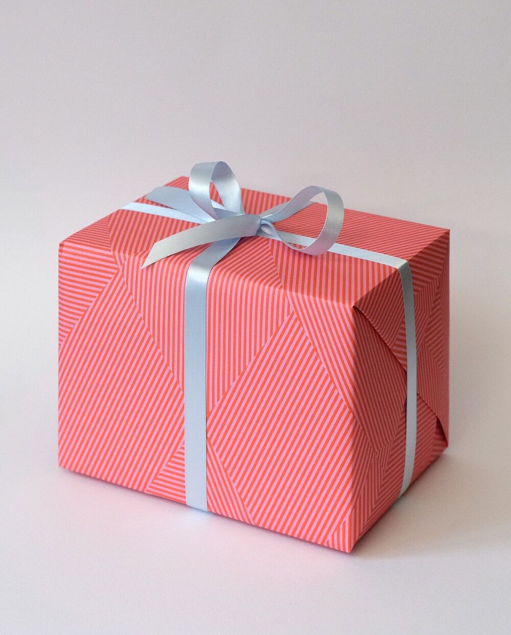 Carta da regalo a righe pop