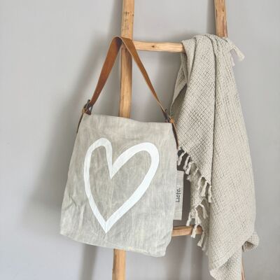 BuckleBag corazón dibujado blanco (lona) NUEVO