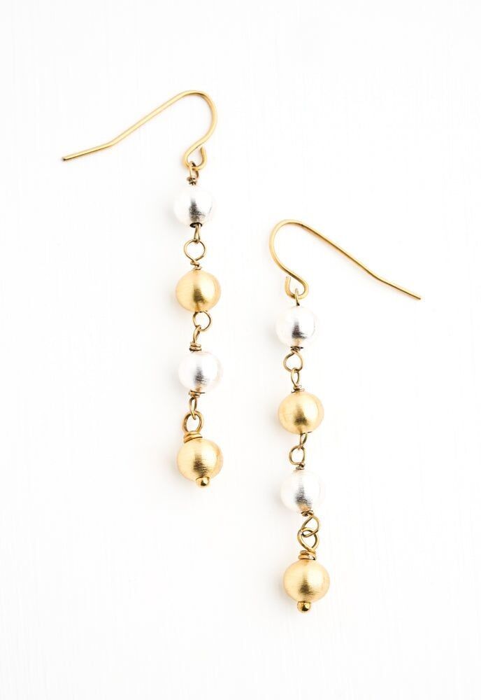 Zweifarbige Tropfenohrringe „Fusion“ mit Perlen