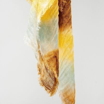 Scarf with degraded effect in yellow