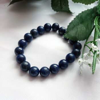 Bracelet extensible en lapis-lazuli par nlanlaVictory 1