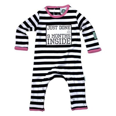 Lustiges Baby wachsen für neugeborenes Mädchen -Nur 9 Monate Inside®- Pregnancy Reveal - Coming Home Outfit von Lazy Baby®