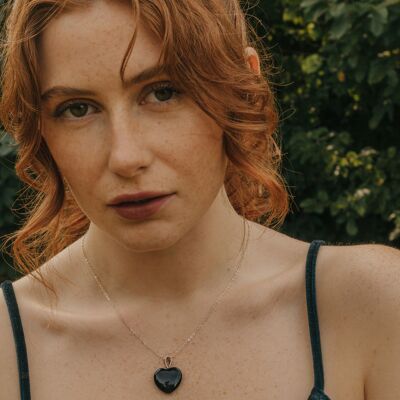Collana con ciondolo a forma di cuore in ossidiana nera in argento sterling 925