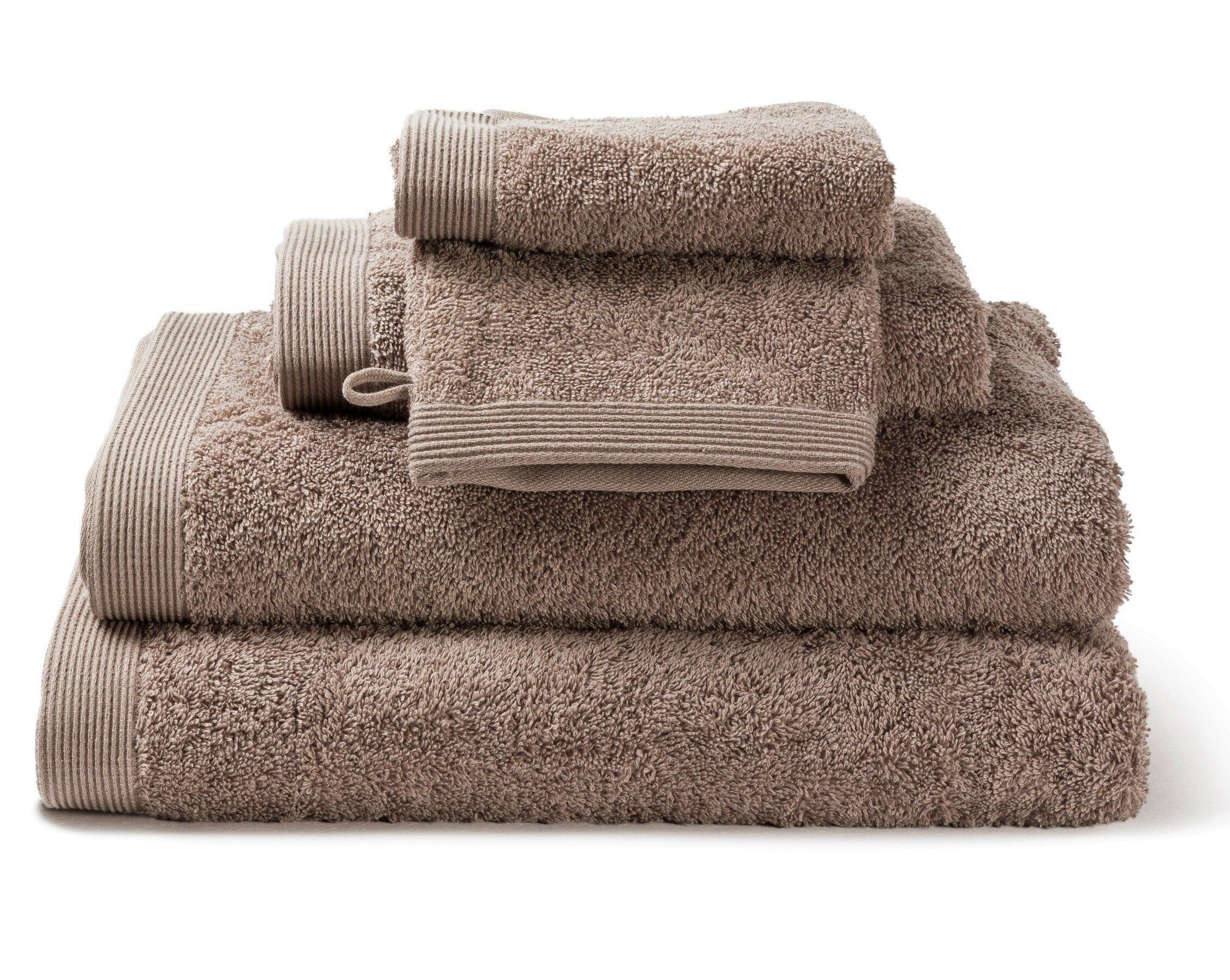 Juego de toallas de algodón de rizo en color marrón nogal