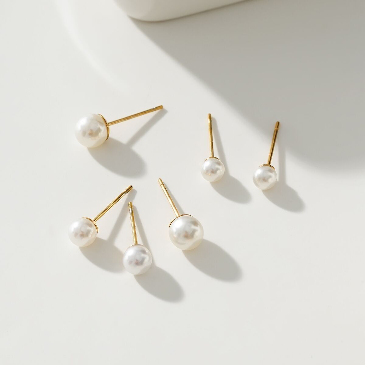 Set di 3 paia di orecchini di perle di diverse dimensioni