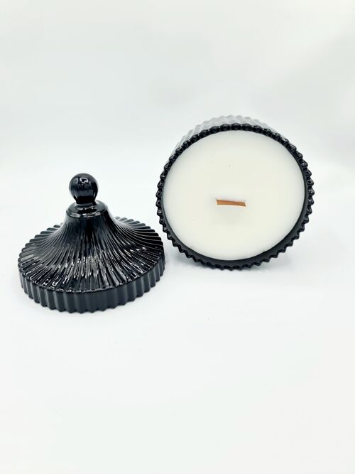 Mini vintage boutique crackling wick candle, black, available in 22 scents  | home fragrance