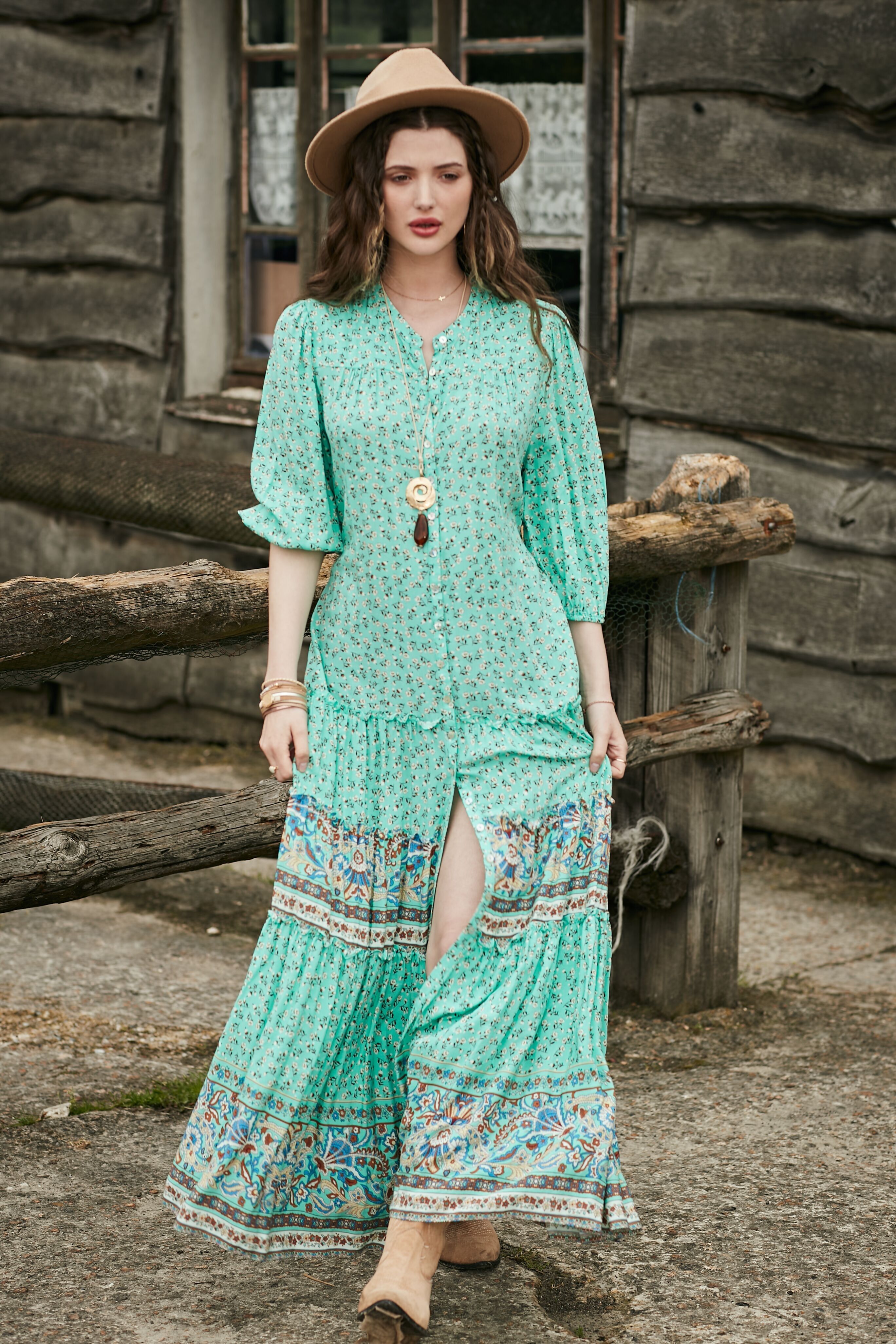 Long ruffled dress in print with tie, buttoned front and gathered