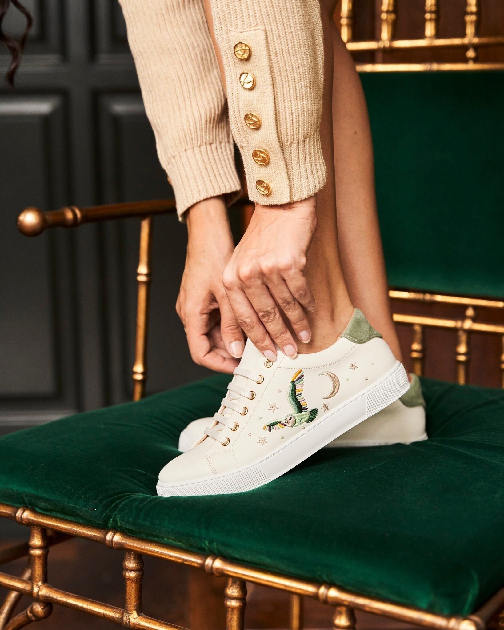 Edwige Sage volteggia