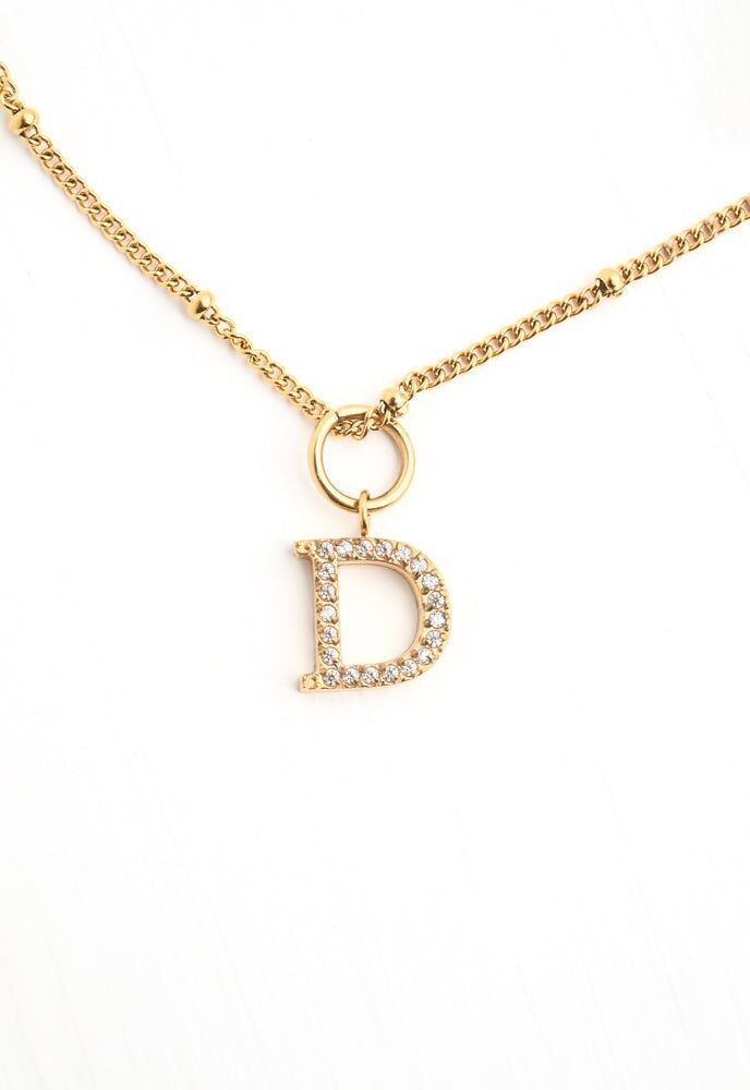 Collana iniziale D con catena in oro