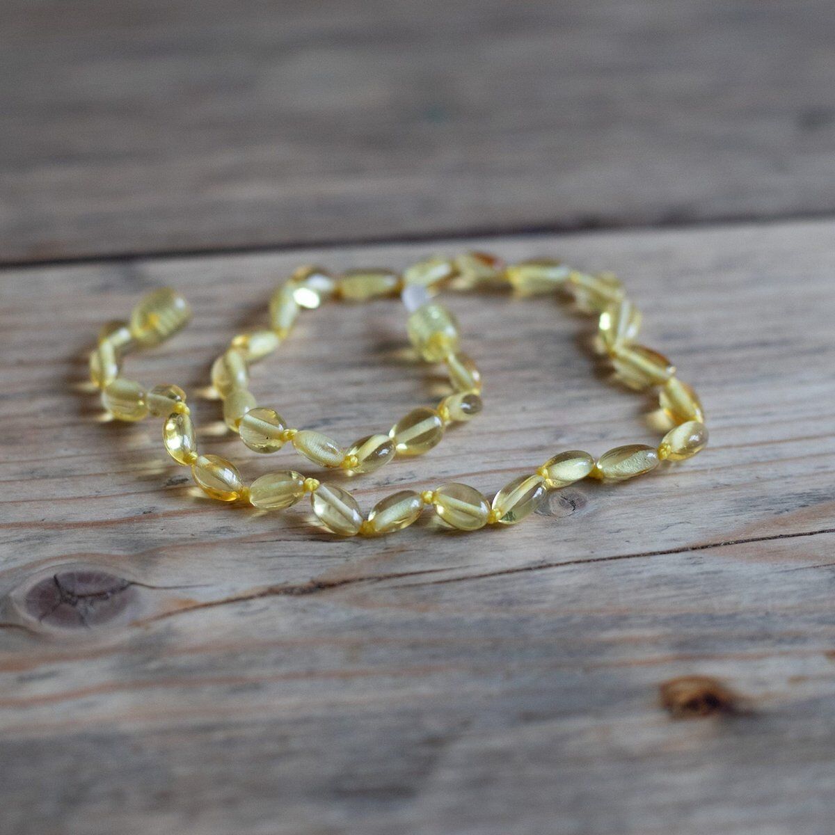 Neonato/Bambino - Collana d'ambra - limone - pietre ovali lucide - 33 cm