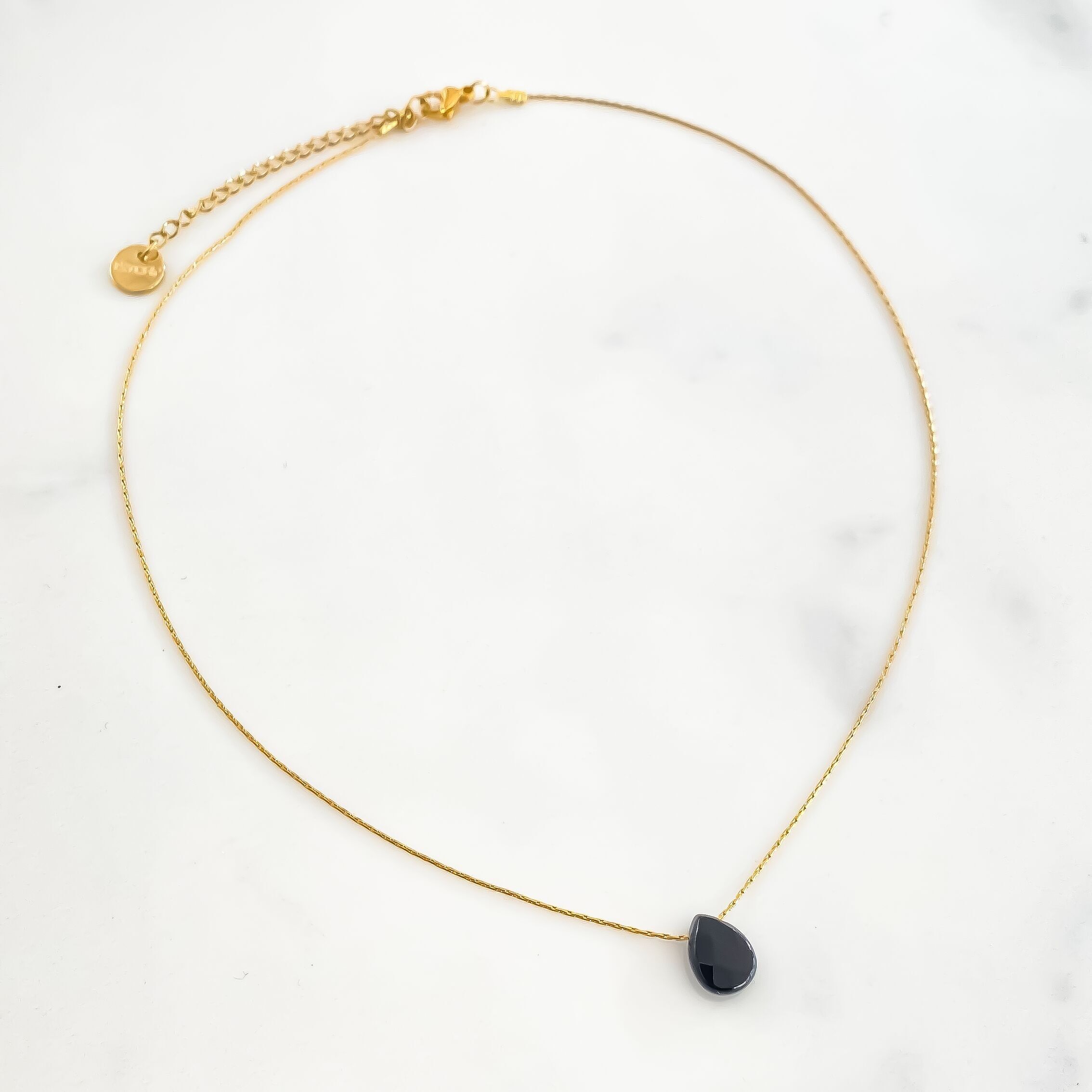 Collana a goccia nera