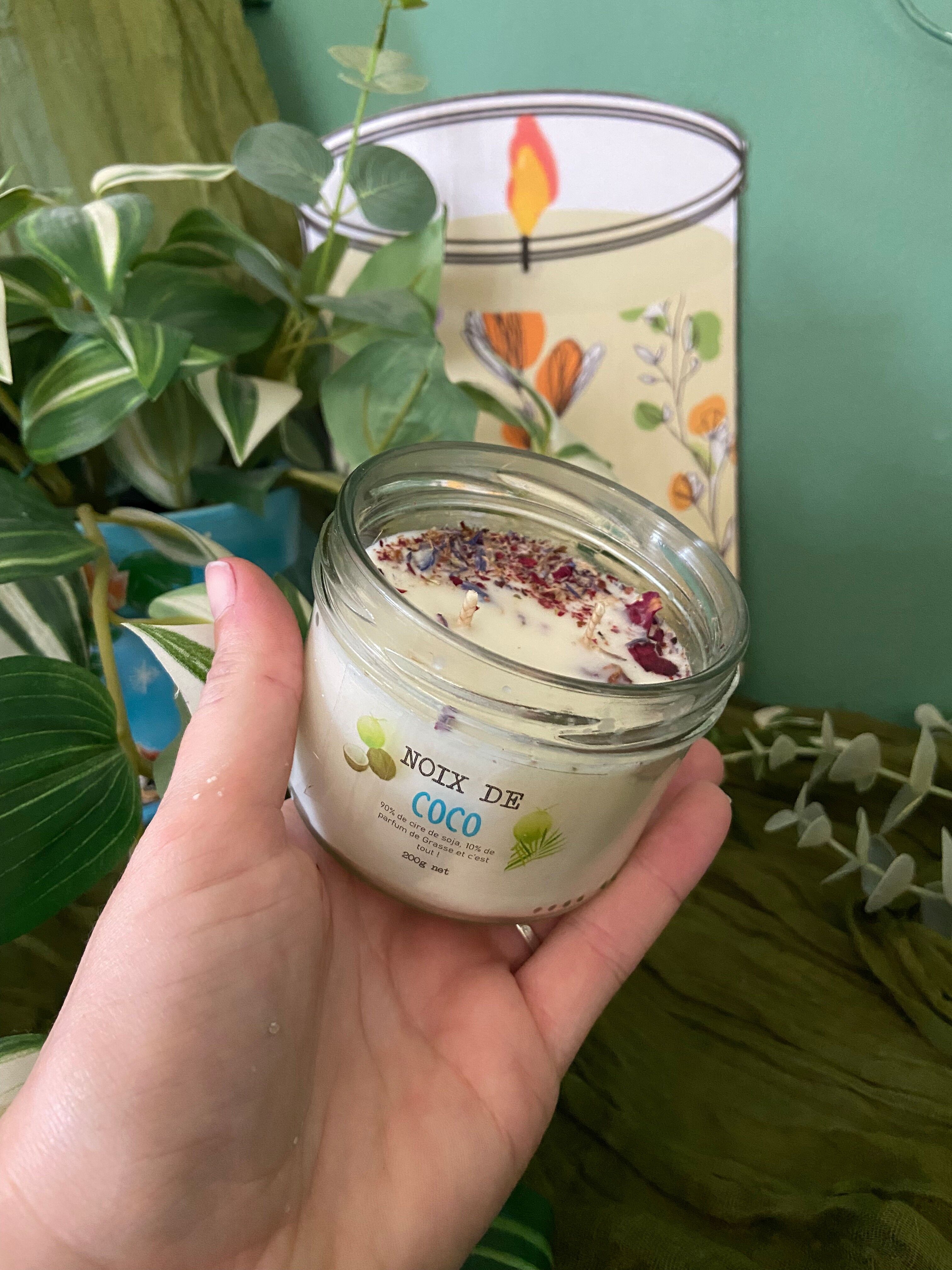 Kokosnusskerze aus Sojawachs und Blütenblättern – 80 g, 200 g oder 375 g