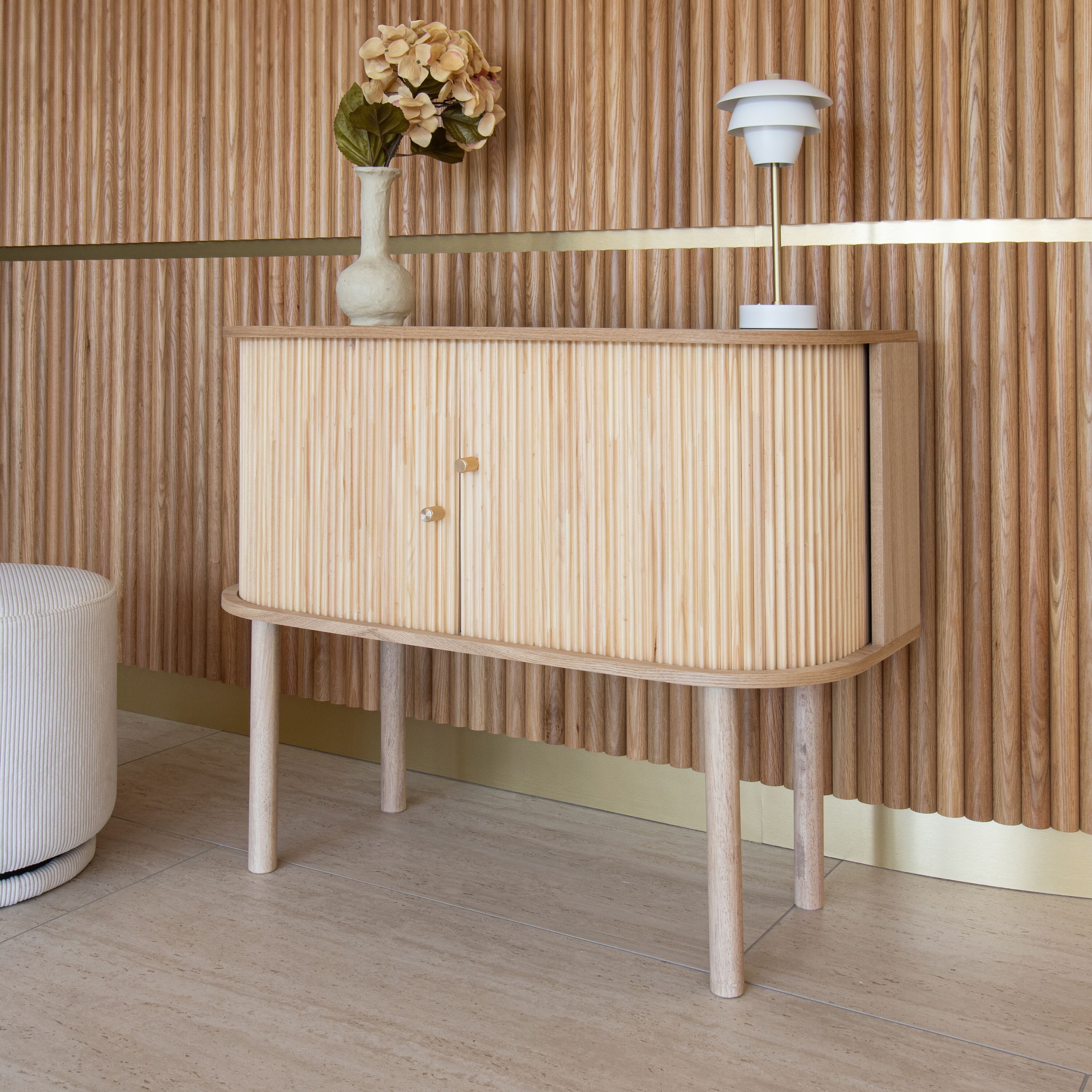 APARADOR DE MADERA NATURAL DOS PUERTAS CORREDERAS 95X39X75CM HECTOR