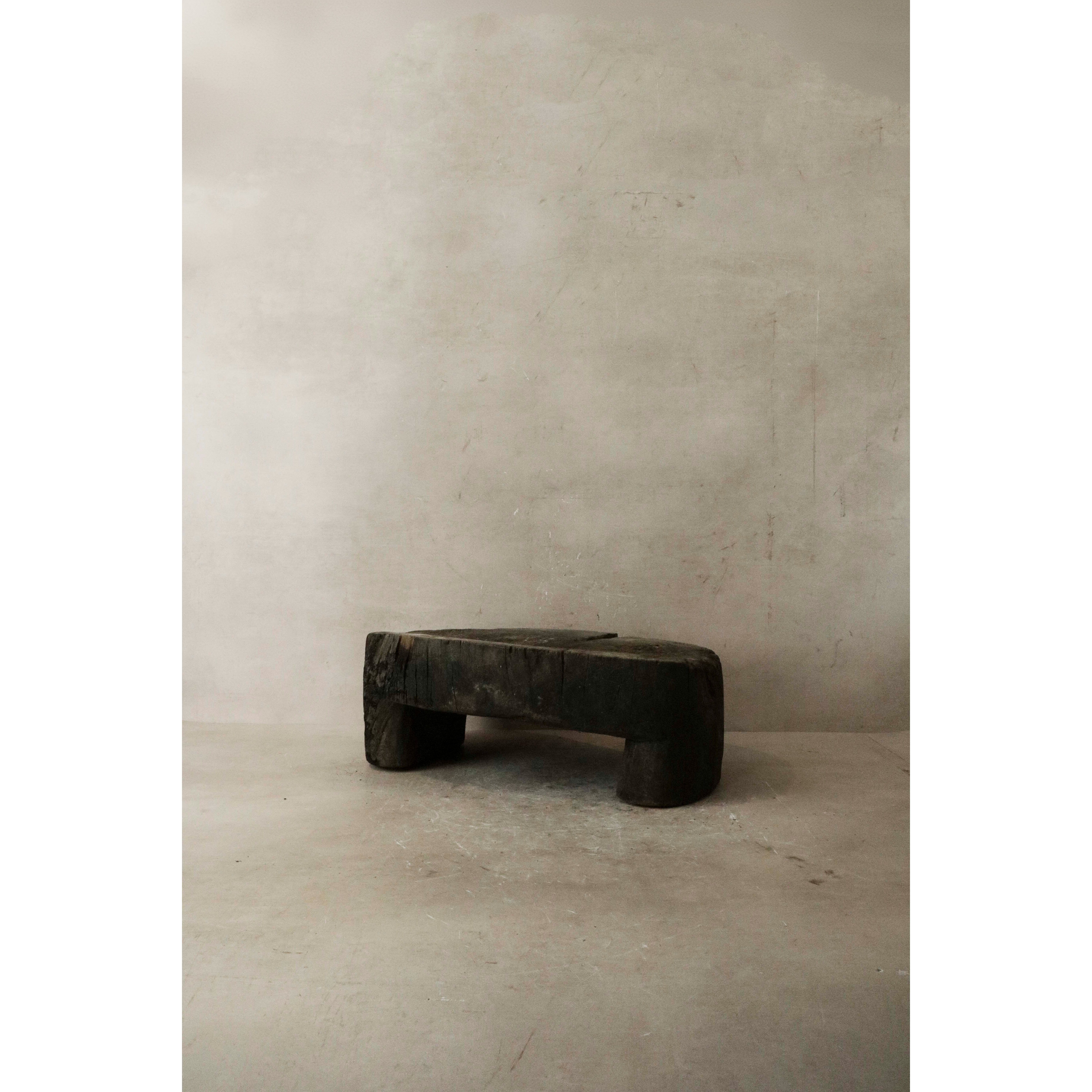 Table en bois vintage - W4