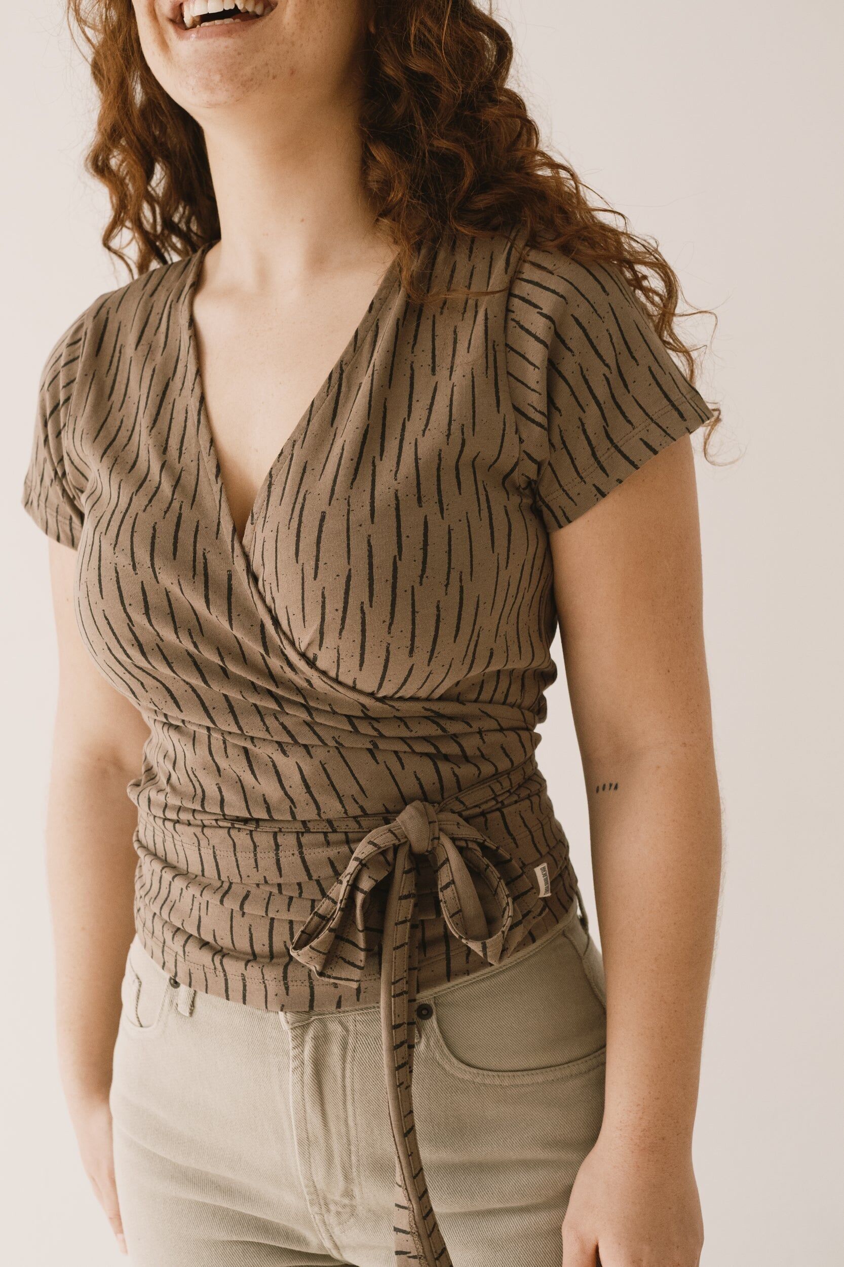 Hagne Wickel-T-Shirt in Rindenbraun